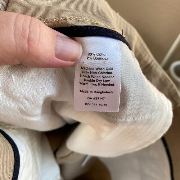 Talbots Khaki Bermuda Chino Shorts 2 Petite NWT - Picture 6 of 6